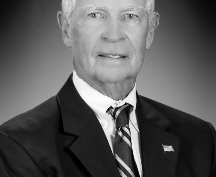 Commissioner D. Alan Everett blk and white